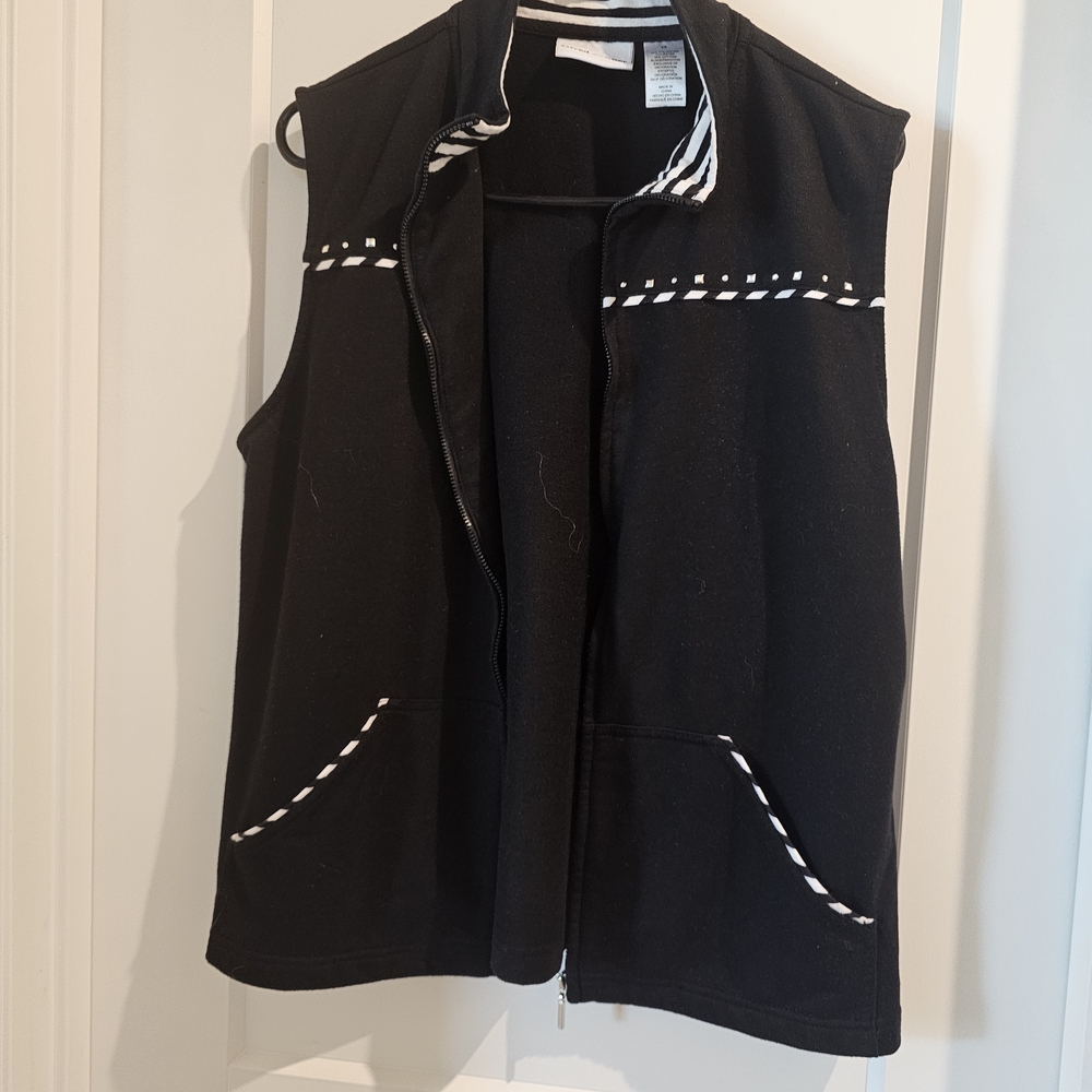 Alfred Dunner Black and White Women's Vest